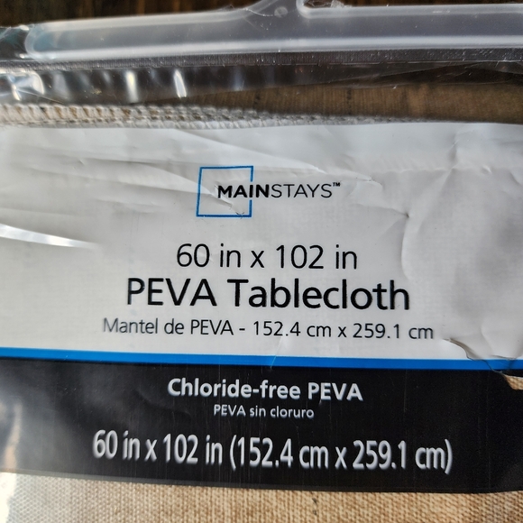 60 x 102 Rectangle Tablecloth - Picture 2 of 3